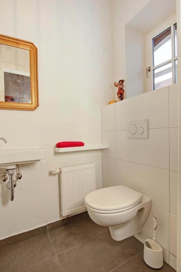 Neustadt an der Weinstraße Ferienwohnung Am Alten Rathaus מראה חיצוני תמונה